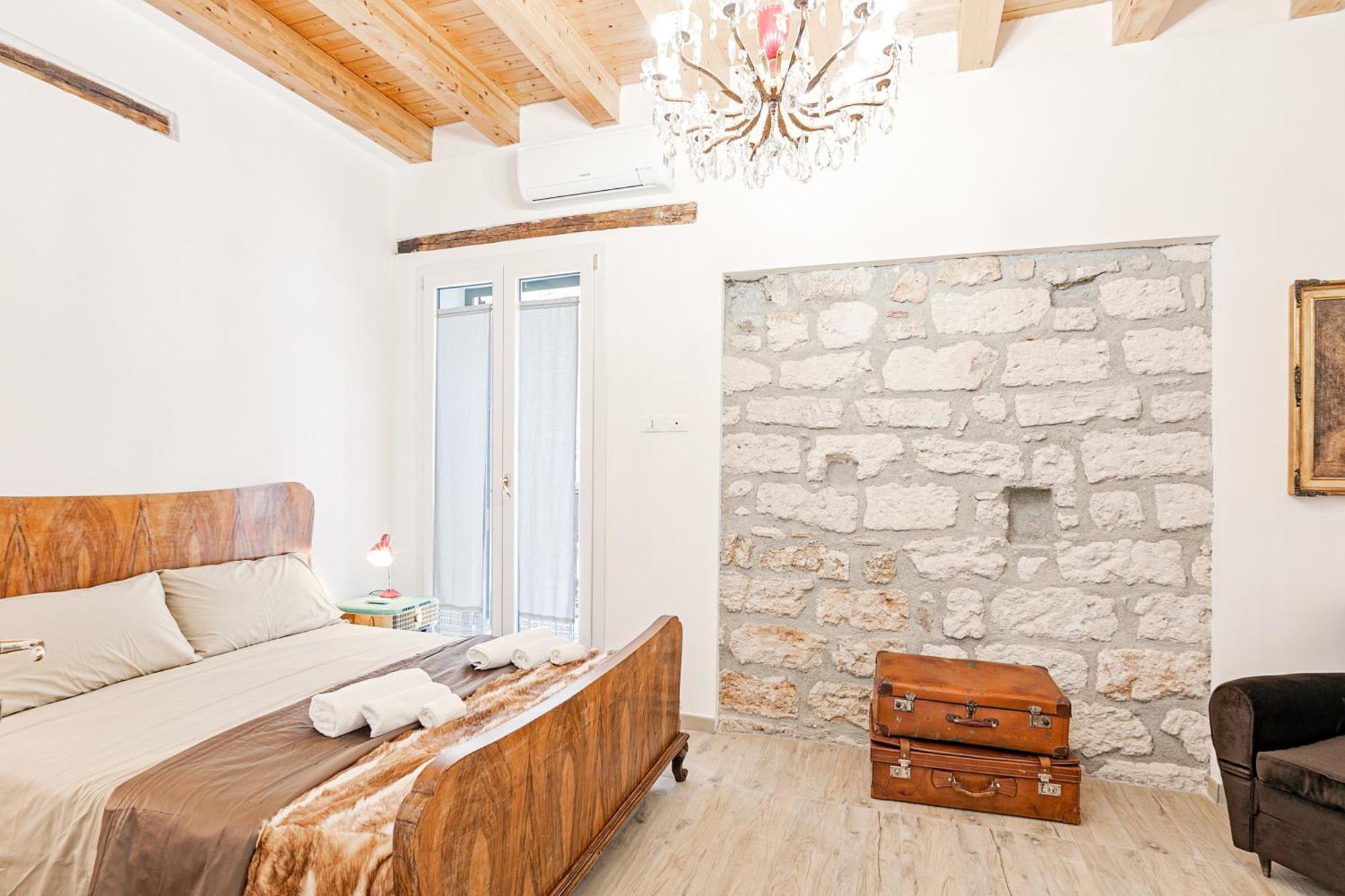 Palazzo Dei Normanni Stylish Apartment Палермо Екстериор снимка